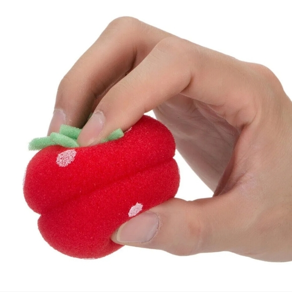 Strawberry Heatless Hair Curler - As Seen on TikTok! - Brand New 6 PCs Set - Picture 4 of 7